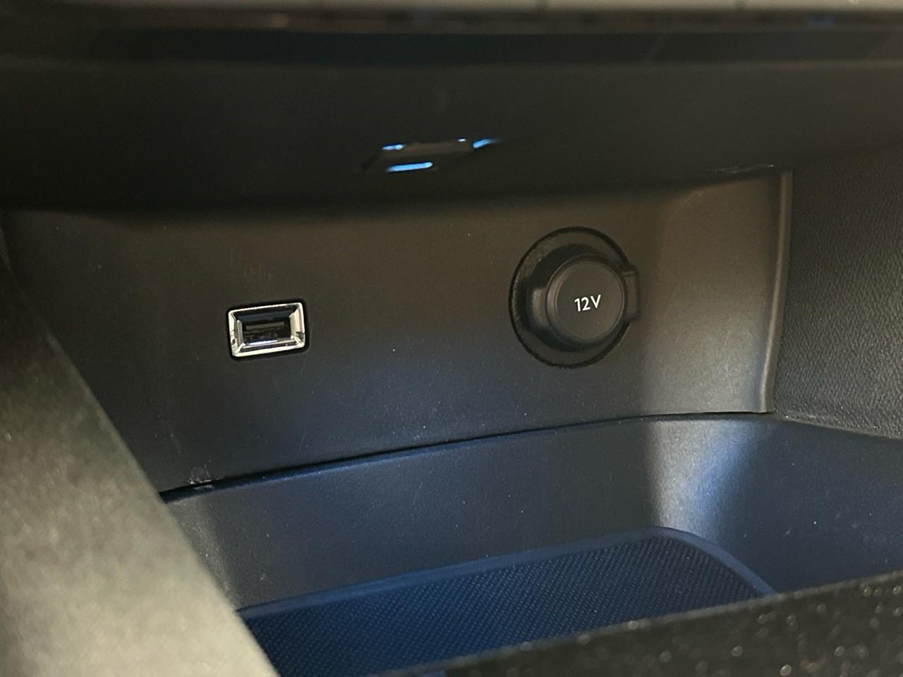 Peugeot 3008 bluehdi 130ch s&s eat8 allure pack — photo 27