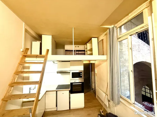 Studio 1 pièce 18 m²