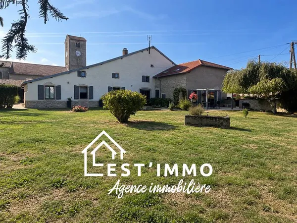 ANCIEN CORPS DE FERME 253m2 LALOEUF