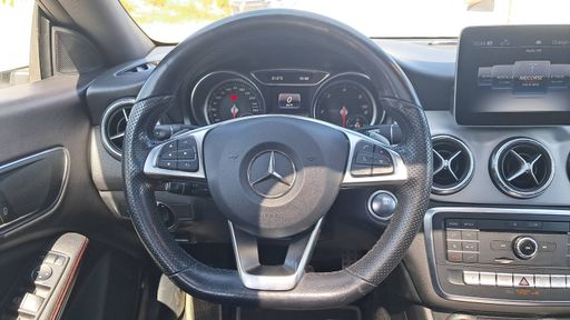 Mercedes Classe CLA Shooting Brake 220 d 7G-DCT - Fascination Amg – 2018 – 134150 km – Diesel – Boîte Automatique — photo 37