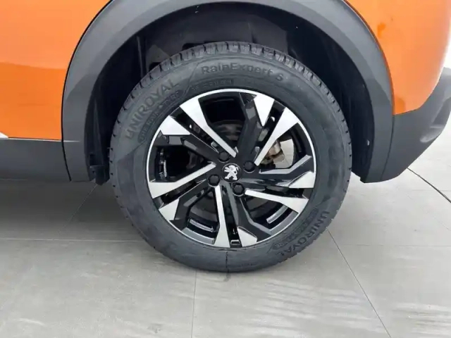 Peugeot 2008 puretech 130 s&amp;s eat8 — photo 13