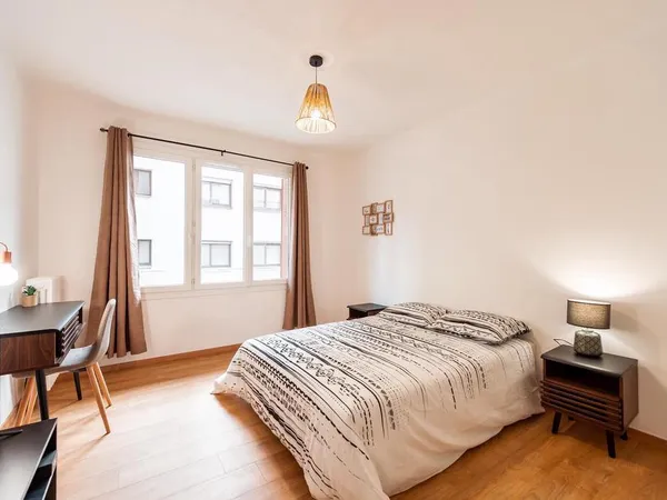 Loue chambre - 24.25m² - 1 pièce, 1 chambre - Toulon 83100