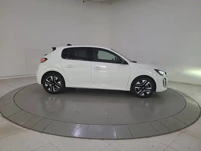 Peugeot 208 100 s&amp;s bvm6 — photo 7