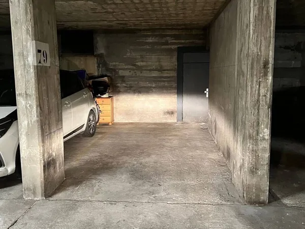 Parking 11 m²