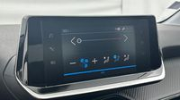 Peugeot 208 1.2 PureTech 100ch S&S Style — photo 13