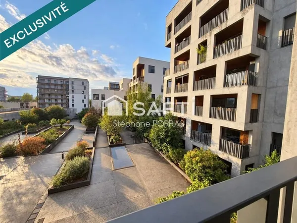 T3 de 70 m², loggia 13,7 m² et parking couvert