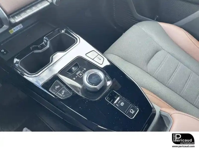 Suzuki Vitara e  61 kwh allgrip — photo 11