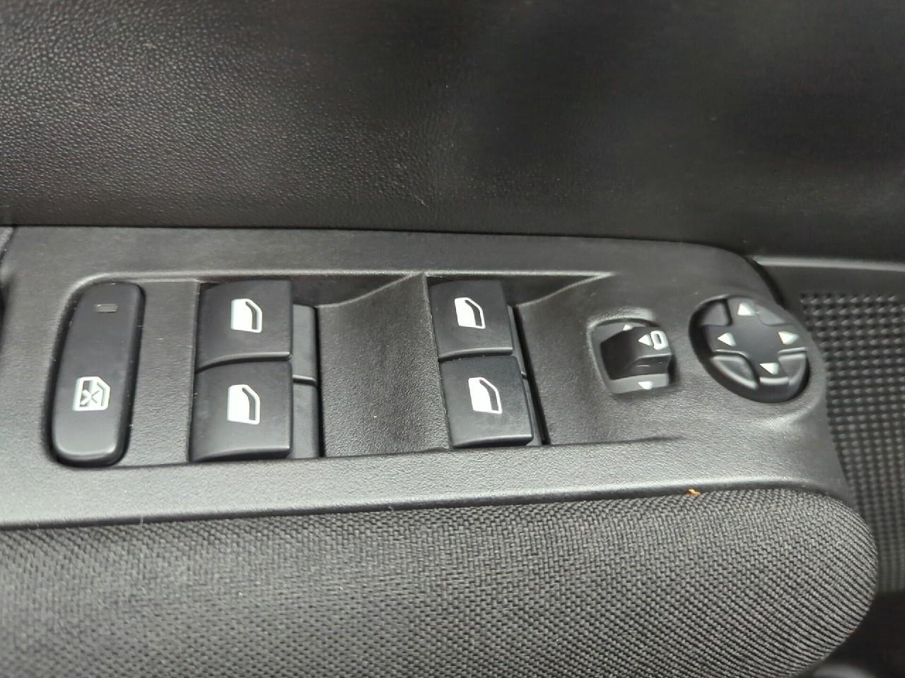 Citroën C3 Aircross puretech 110 s&s bvm6 shine pack — photo 24
