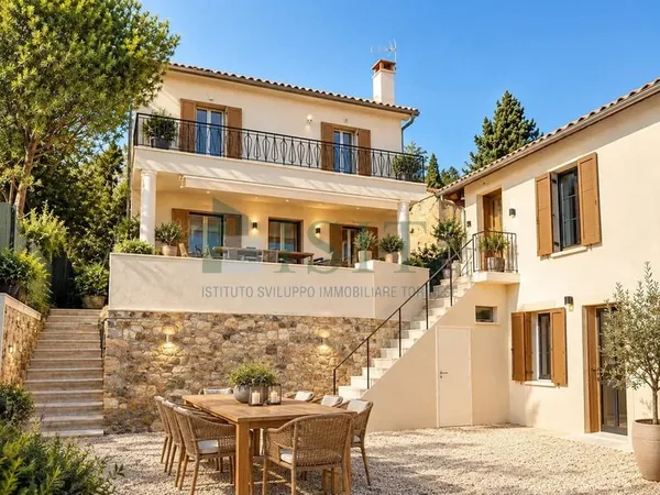 Ensemble immobilier - Mandelieu - 515m2