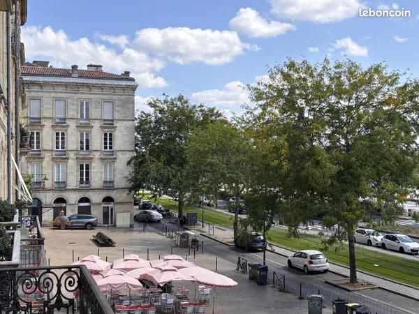 Appartement 8 pièces 202 m²