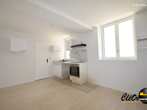 Studio 1 pièce 20 m²
