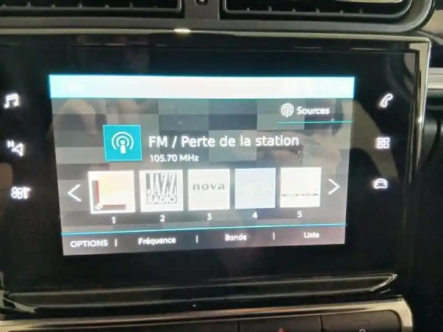 Citroën C3 1.2 puretech 83ch s&amp;s shine pack 123g — photo 12