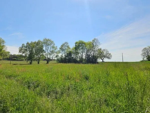 Terrain 2100 m²