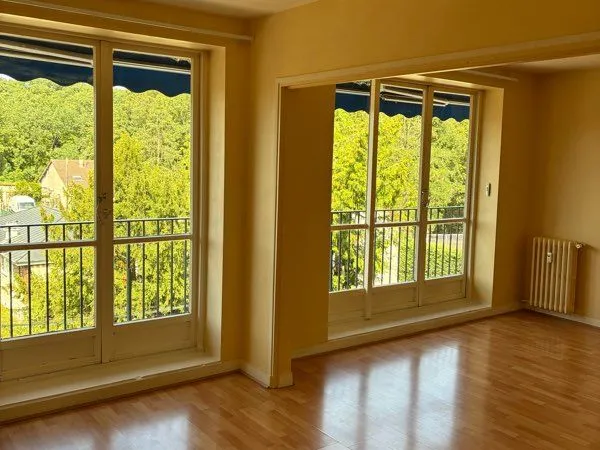 Appartement 66 m2 / 15 min RER/ 1390