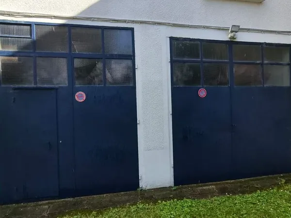 Parking/box 36 m² Asnières-sur-Seine