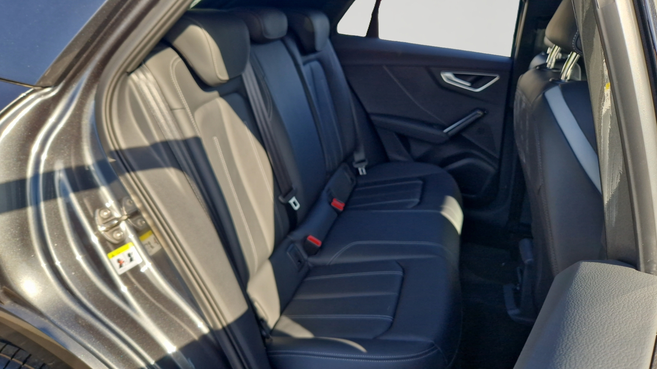 Audi Q2 35 TFSI 150 S tronic 7 — photo 21