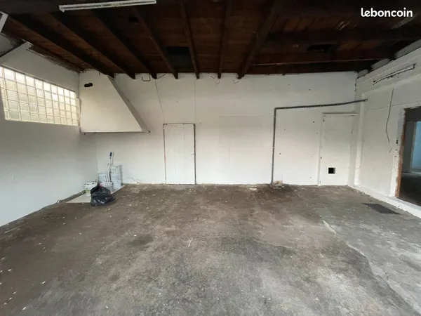 Hangar stockage box garage - centre ville