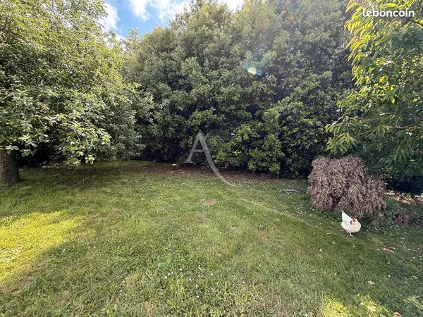 Terrain 594 m² COMMEQUIERS