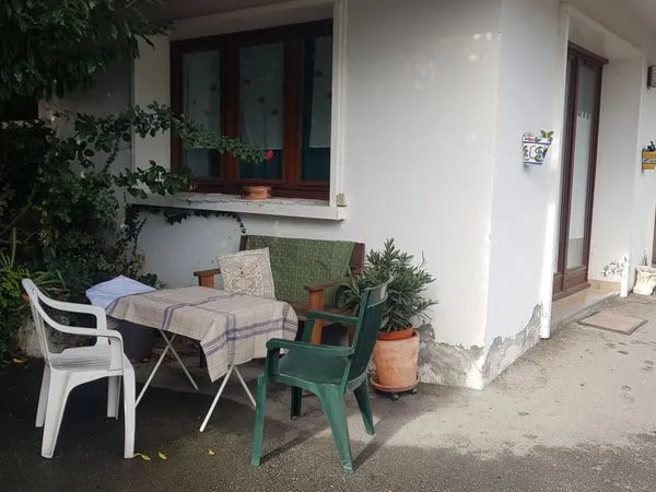 Location a l'année petit studio