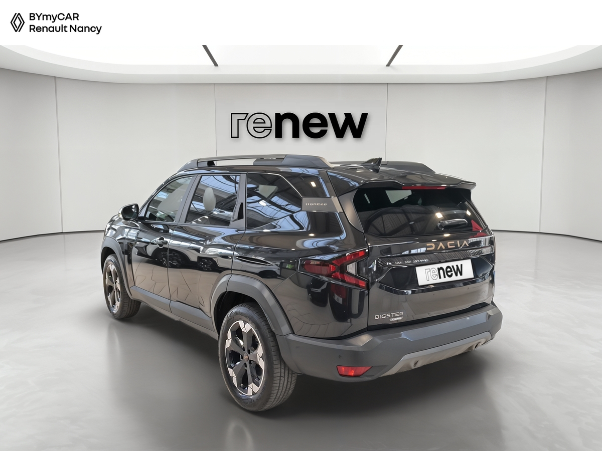 Dacia Bigster Hybrid 155 — photo 3