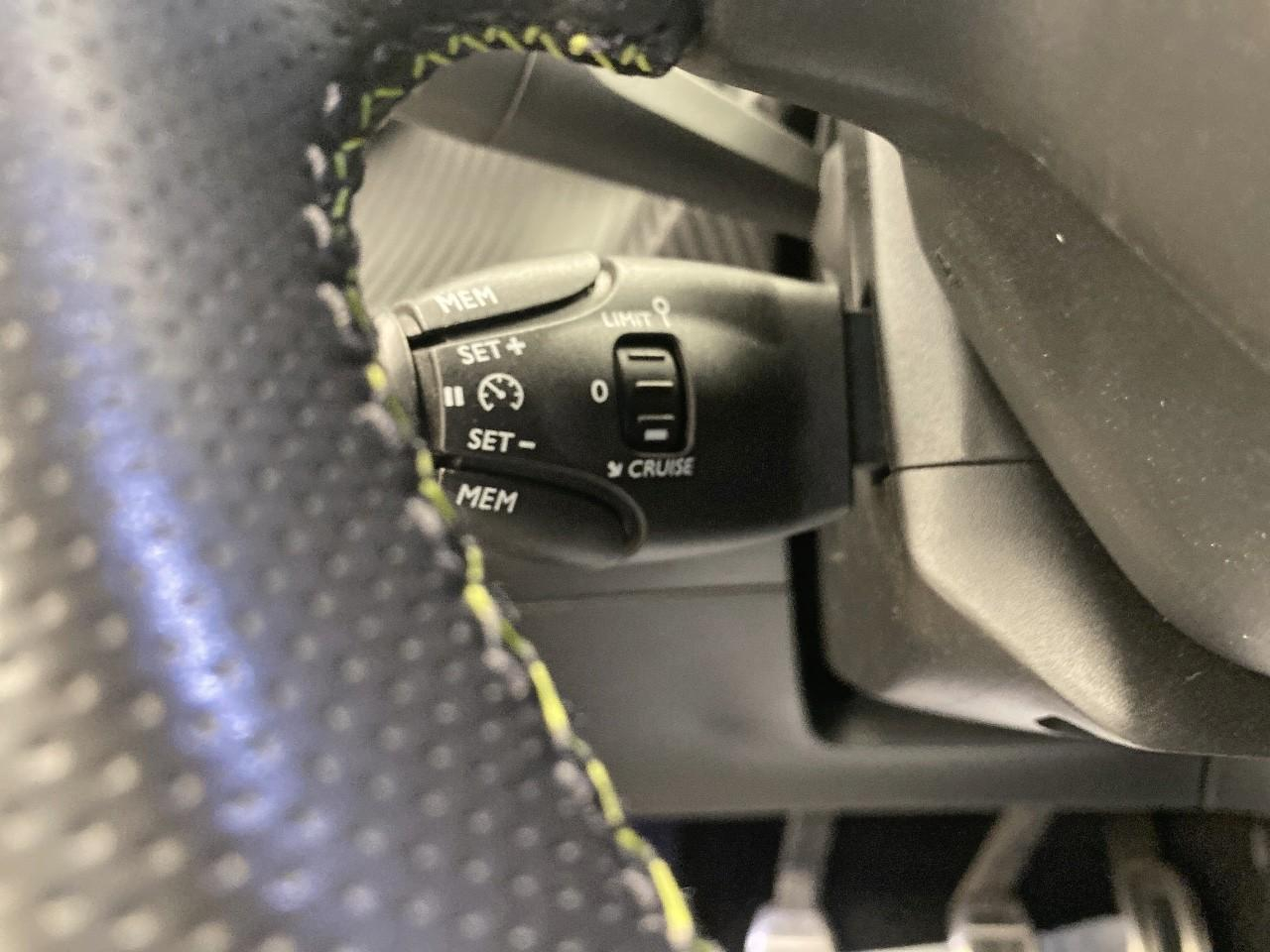 Peugeot 2008 puretech 130 s&s bvm6 gt line — photo 19