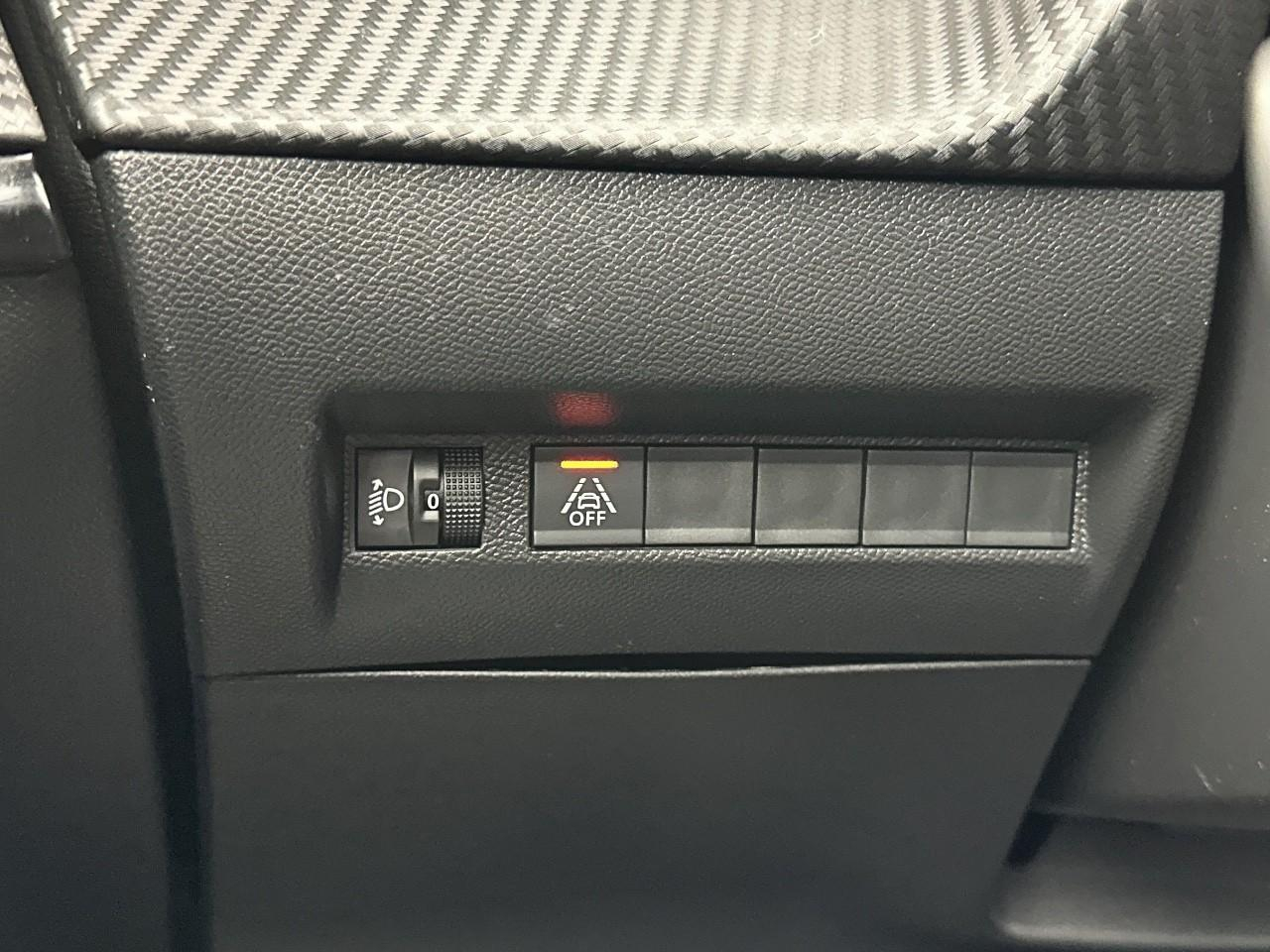 Peugeot 208 puretech 100 s&s bvm6 allure — photo 16