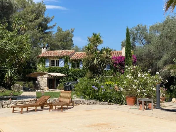 Loue maison meublée proche Sophia Antipolis au mois entre octobre et mai