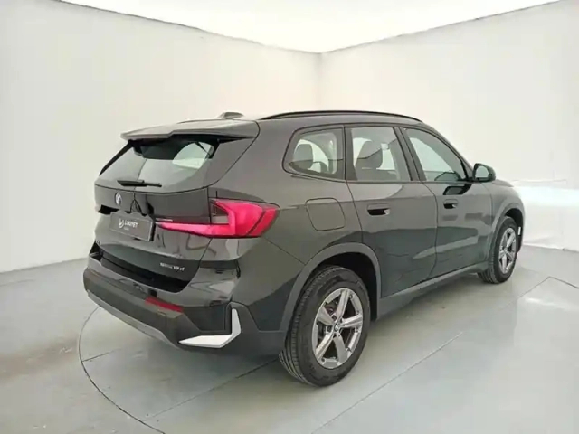 Bmw X1 sdrive18d 150ch — photo 2