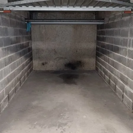 Grand garage/box fermé hypercentre