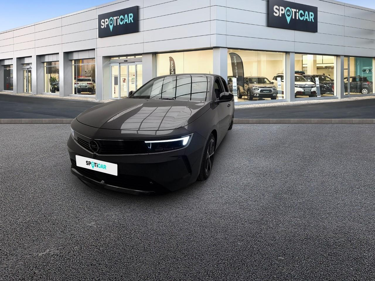Opel Astra 1.2 turbo 130 ch bvm6 elegance business — photo 1