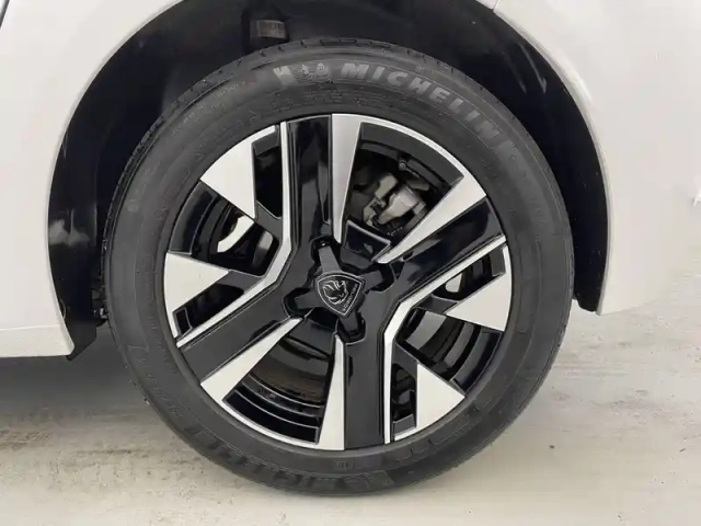 Peugeot 208 puretech 100 s&amp;s eat8 — photo 80