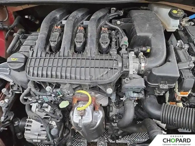 Peugeot 208 puretech 75 s&amp;s bvm5 — photo 63