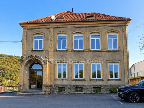 ALGRANGE - ENSEMBLE DE 3 APPARTEMENTS DANS UN IMMEUBLE DE CARACTERE ! POUR INVESTISSEURS !