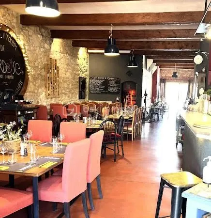 Hôtellerie et restauration Vente Salles-d'Aude   169000€