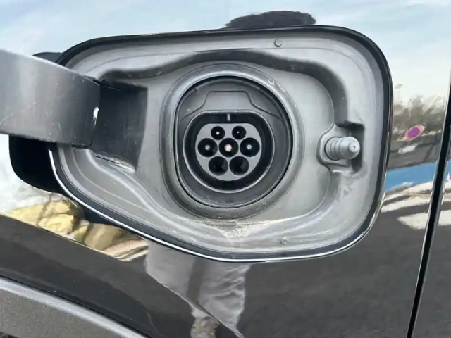 Volvo Xc40 t4 recharge 129+82 ch dct7 — photo 8