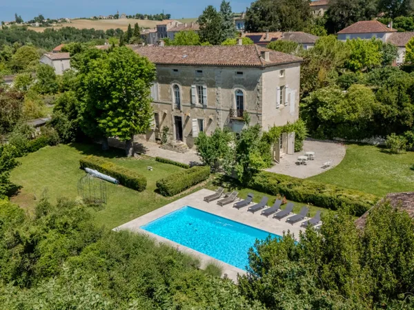 Maison bourgeoise 10 pièces 310 m²