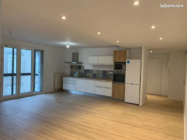 Loue appartement hyper centre de Laval