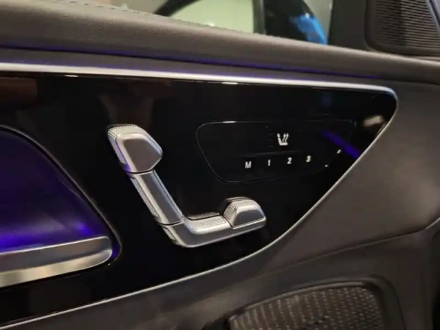 Mercedes Classe C 200 d berline amg lin — photo 17