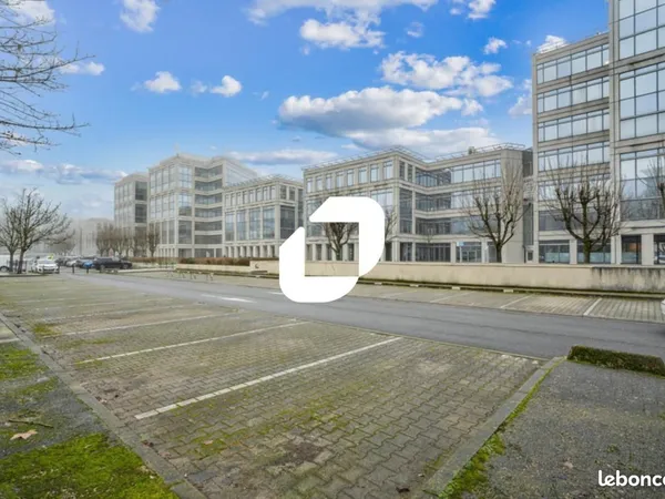 Bureau 1 717 m²