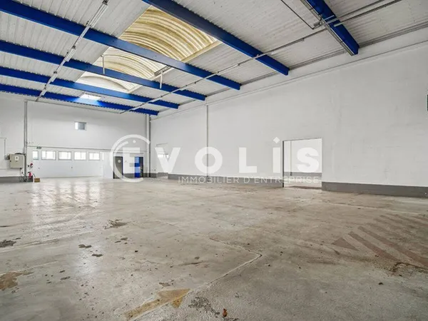 Local d'activité 11740 m²