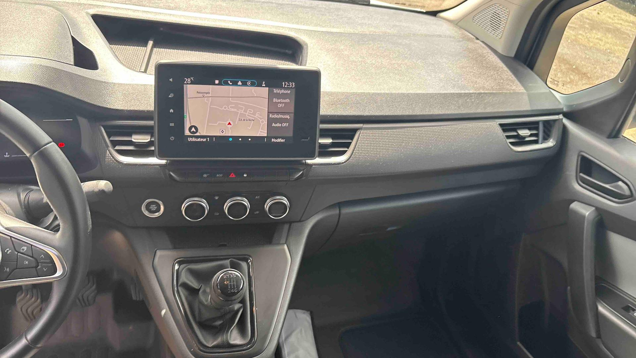 Renault KANGOO VAN FG TOLE BLUE DCI 95 L1 GSR2 — photo 9