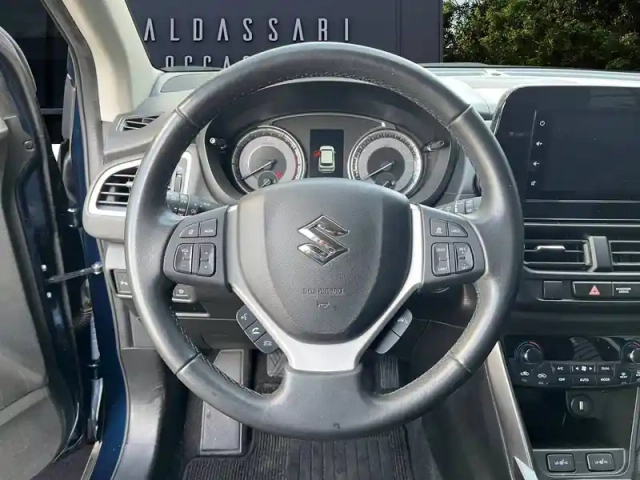 Suzuki S-Cross 1.4 boosterjet hybrid — photo 39