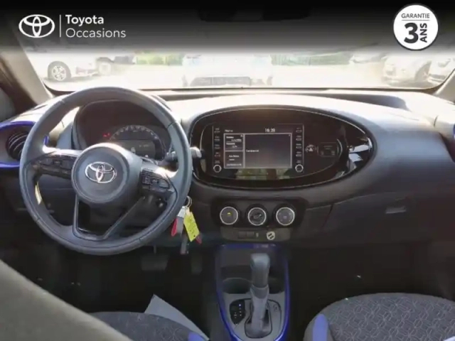 Toyota Aygo X 1.0 vvt-i 72ch design s-cvt — photo 8