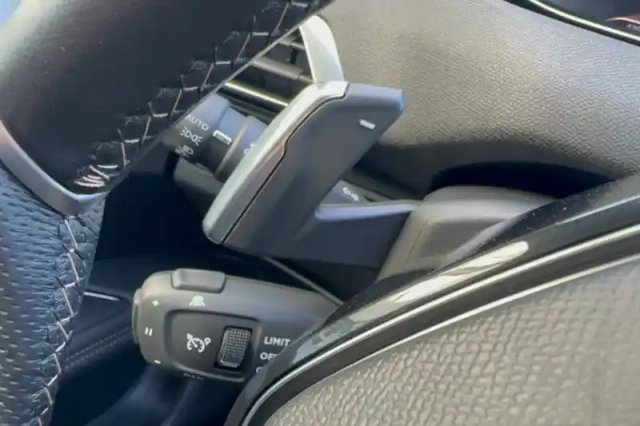 Peugeot 3008 puretech 130ch s&amp;s eat8 — photo 24