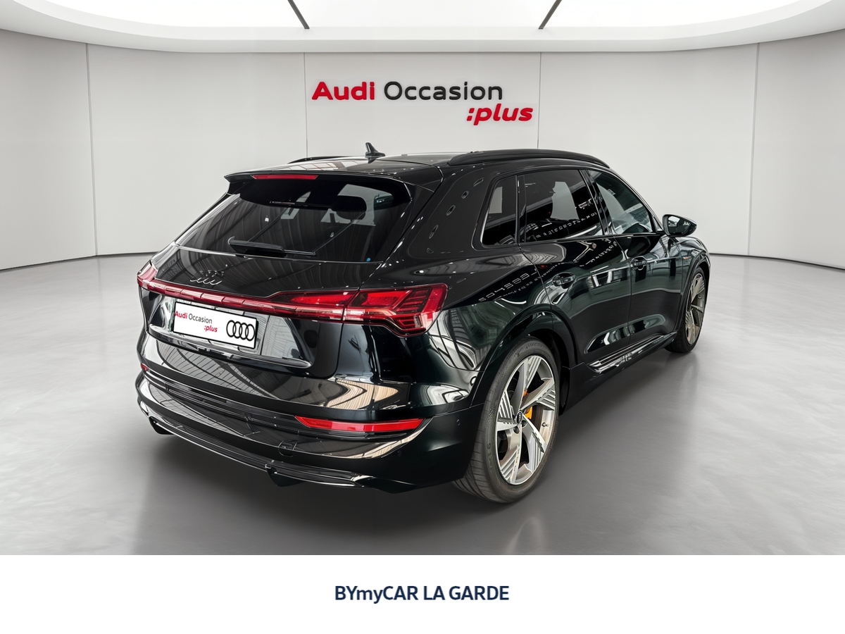 Audi e-tron 55 quattro 408 ch — photo 5
