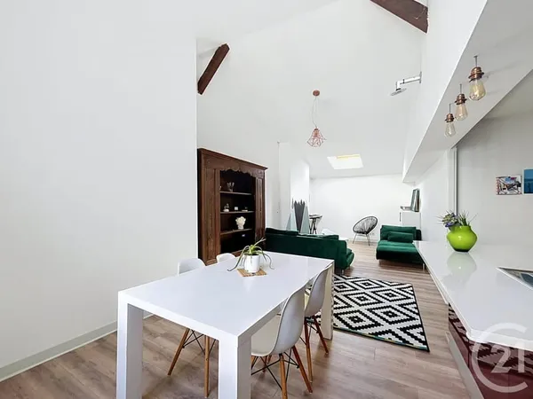 Appartement 4 pièces 80 m²