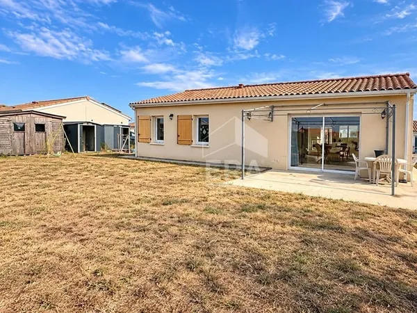 Maison récente 5 pièces à vendre à Gauriac - Réf 3154