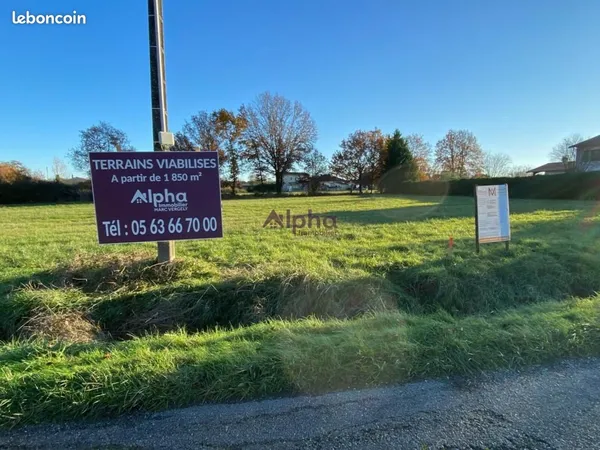 Terrain 2 390 m² Saint Etienne De Tulmont