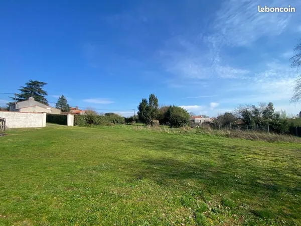 Terrain à bâtir de 286 m² à MAISDON-SUR-SEVRE (44)