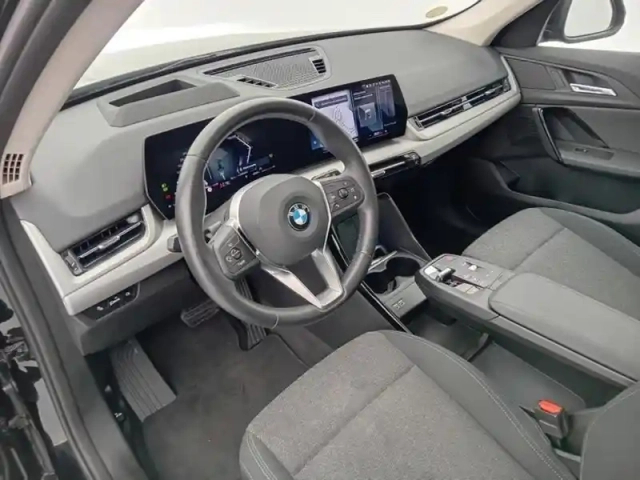 Bmw X1 sdrive18d 150ch — photo 10